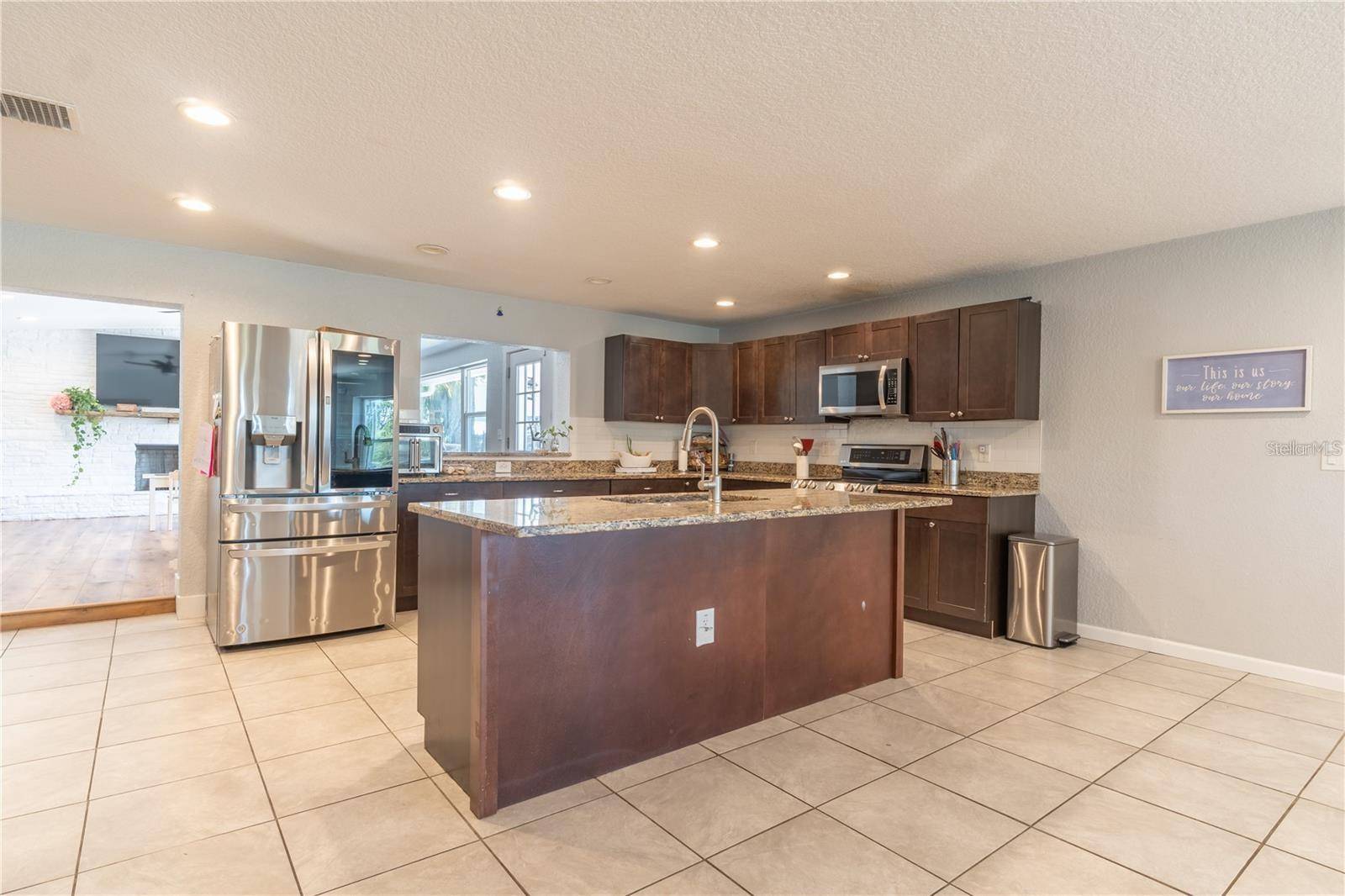 12705 PARK BLVD, Seminole, FL 33776