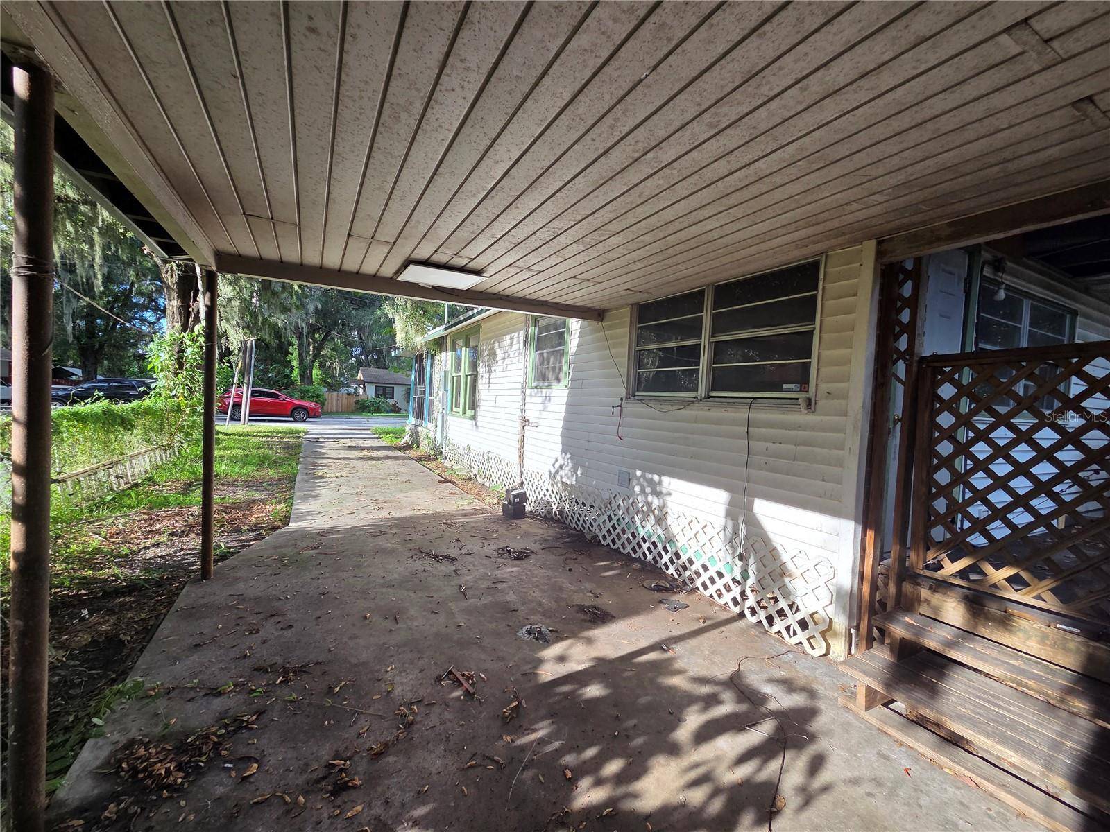 113 W STRICKLAND ST, Plant City, FL 33563