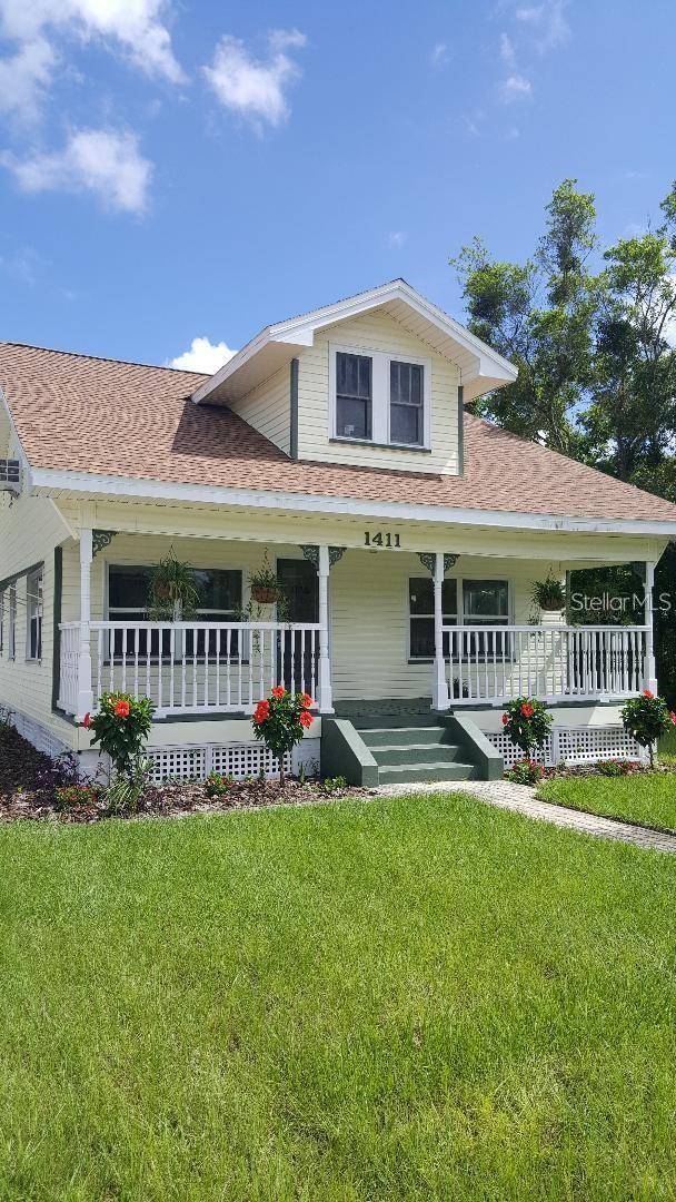 1411 E NEW YORK AVE, Deland, FL 32724
