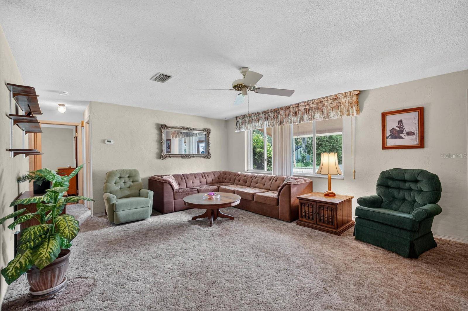 2152 SWOOPE DR, New Smyrna Beach, FL 32168