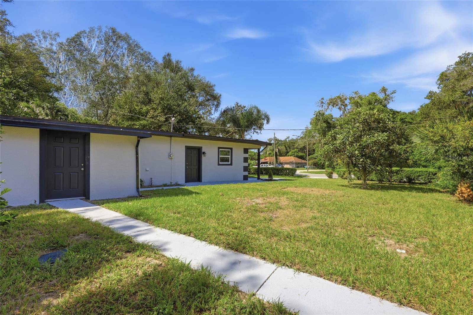 405 S BOSTON AVE, Deland, FL 32724