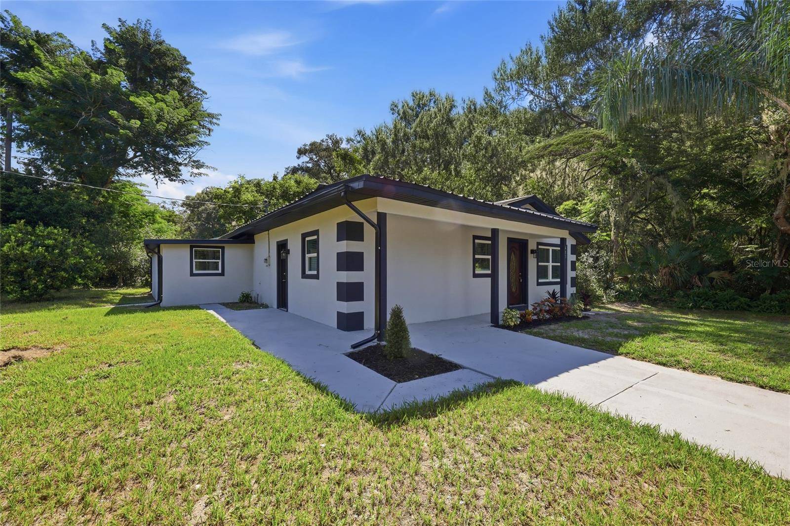 405 S BOSTON AVE, Deland, FL 32724