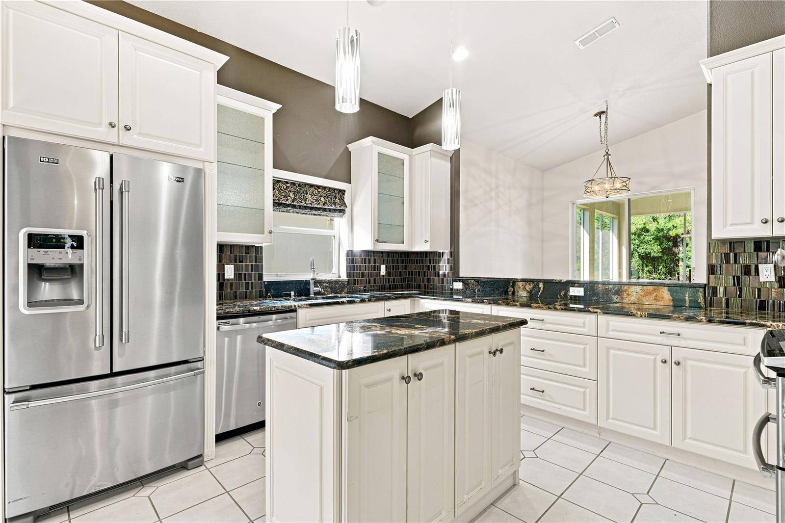 10097 HOLLY BERRY DR, Weeki Wachee, FL 34613