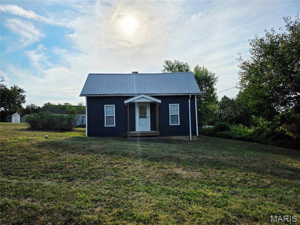 322 and 318 Palmyra ST, Perry, MO 63462