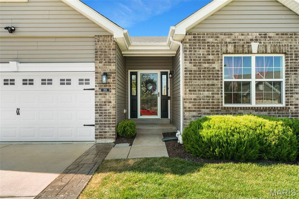 213 Charlestowne Place DR, St Charles, MO 63301