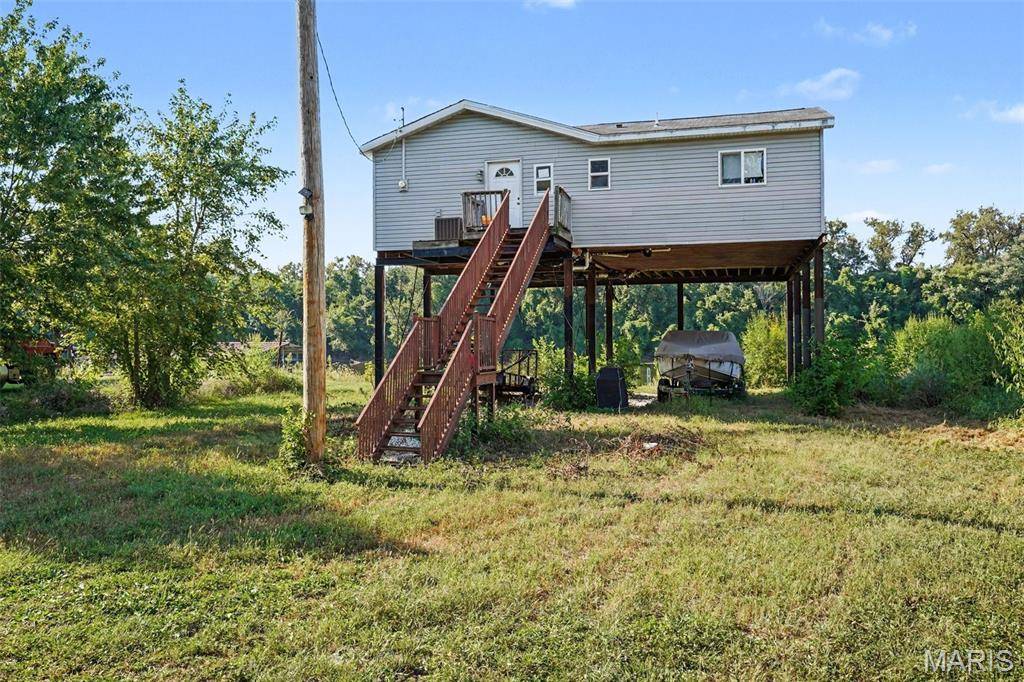 11 Woods Creek RD, St Charles, MO 63301