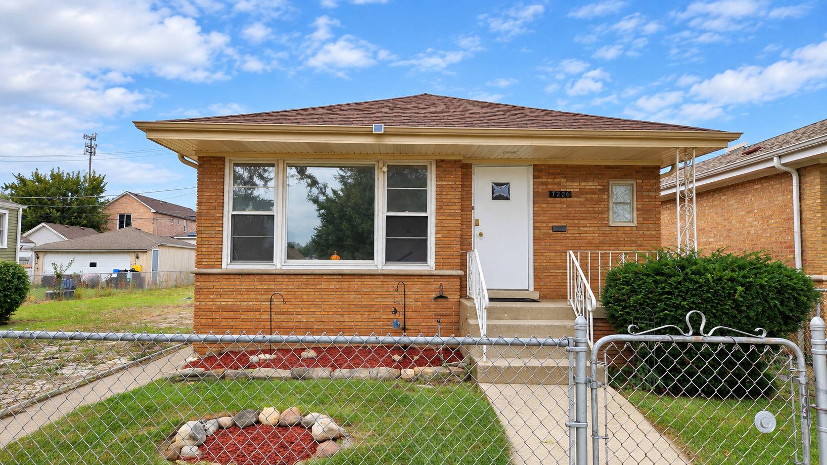 7226 W 60th PL, Summit, IL 60501