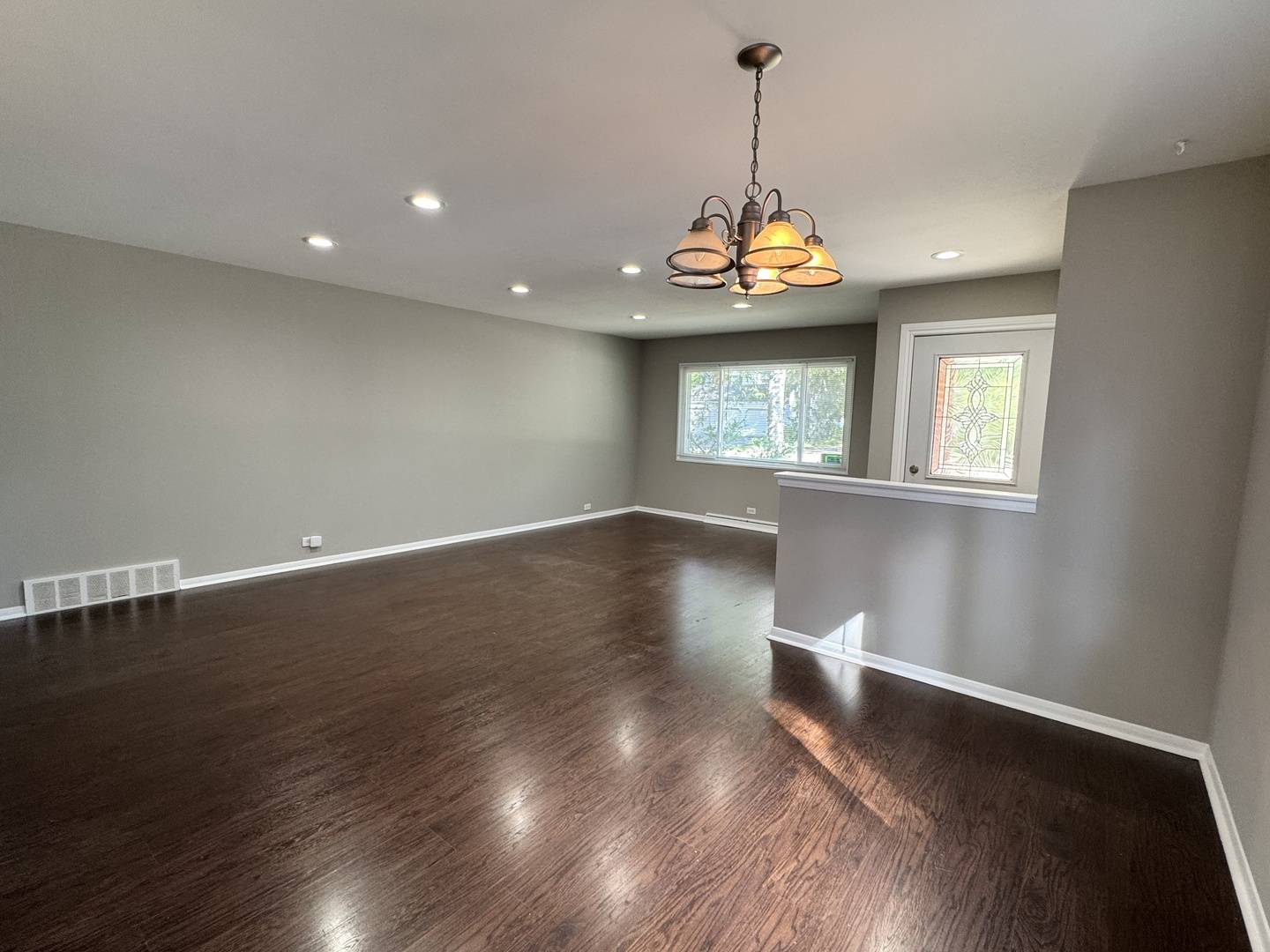 205 W Euclid AVE, Arlington Heights, IL 60004