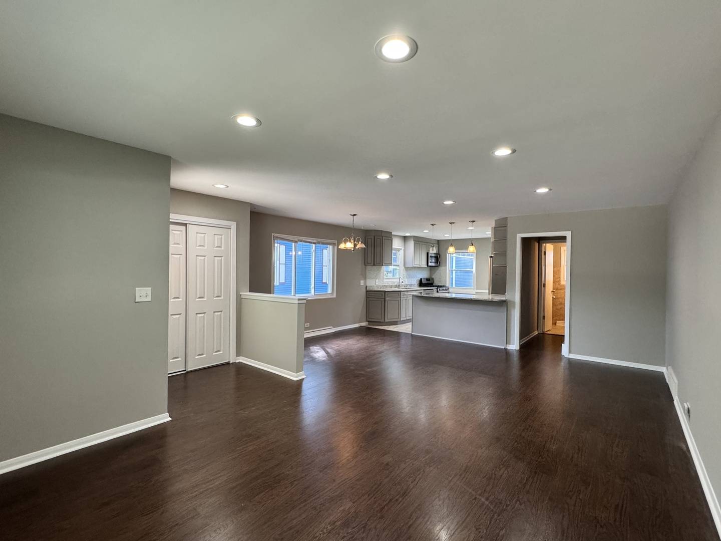 205 W Euclid AVE, Arlington Heights, IL 60004