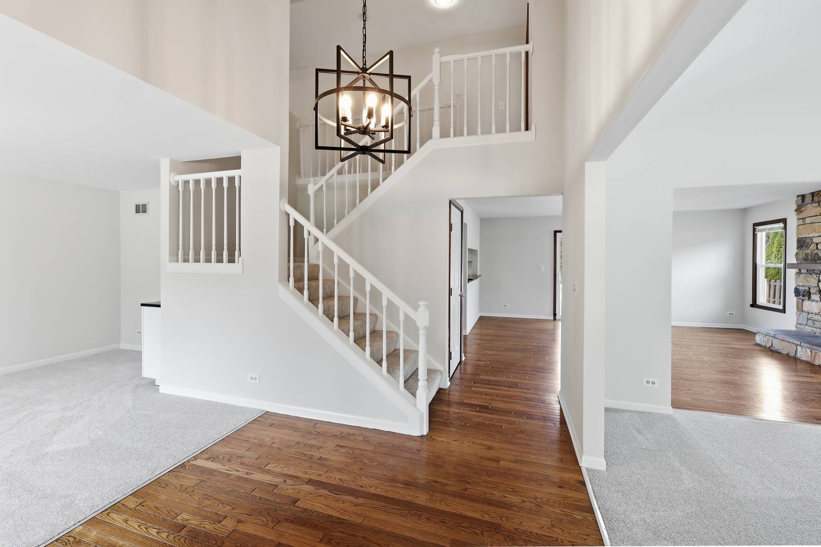 450 Potomac LN, Elk Grove Village, IL 60007
