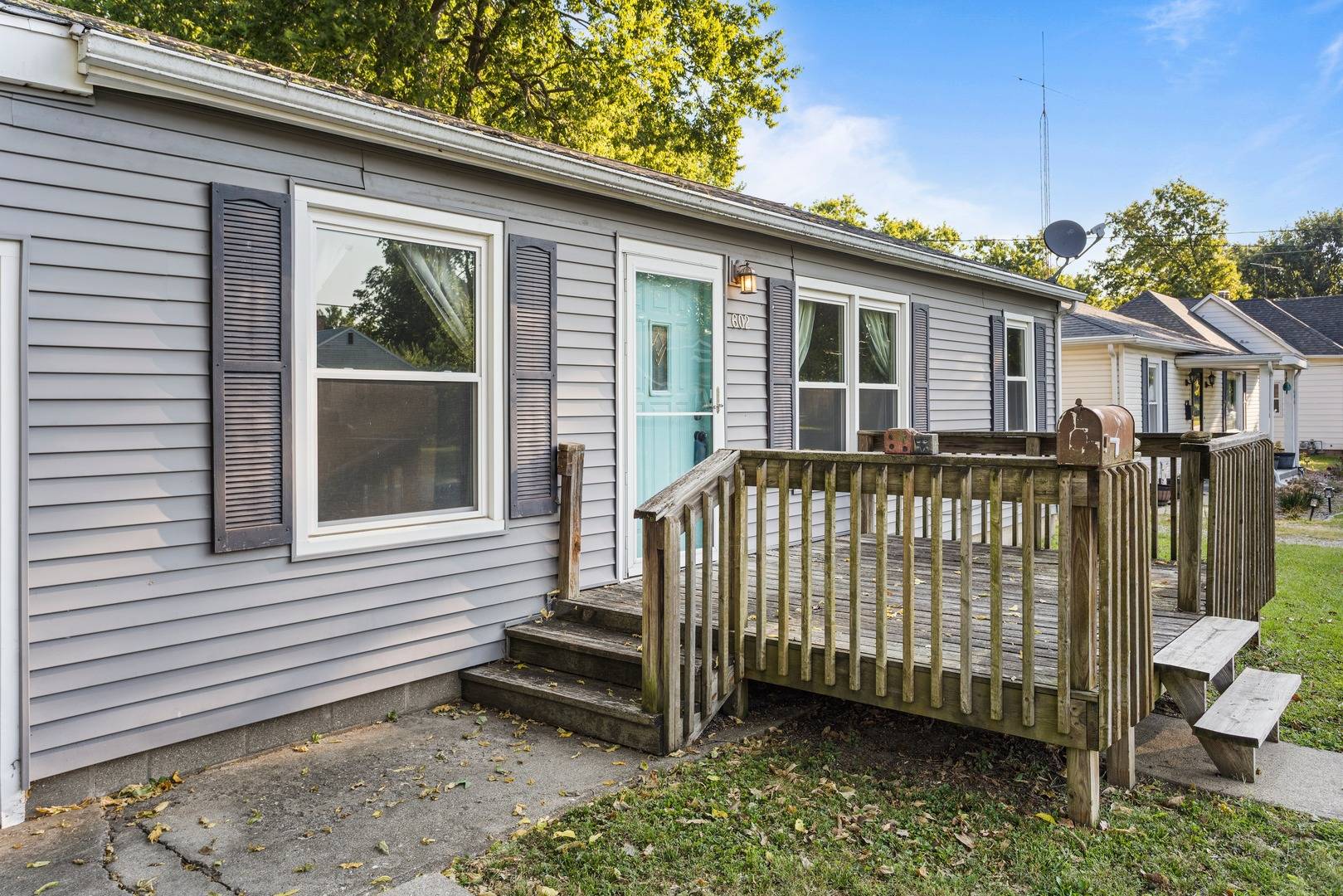 602 E Van Allen ST, Tuscola, IL 61953