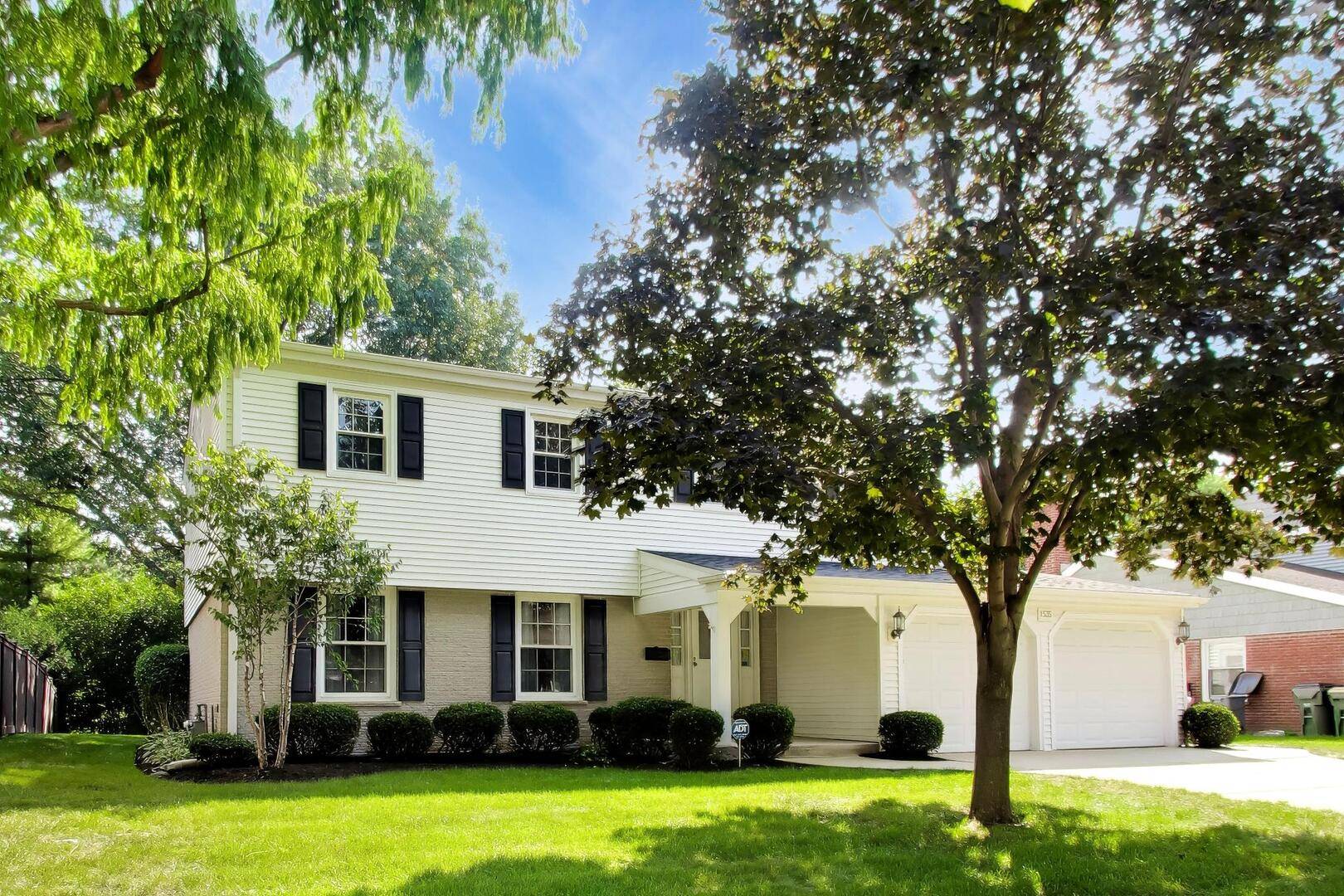1535 N Haddow AVE, Arlington Heights, IL 60004