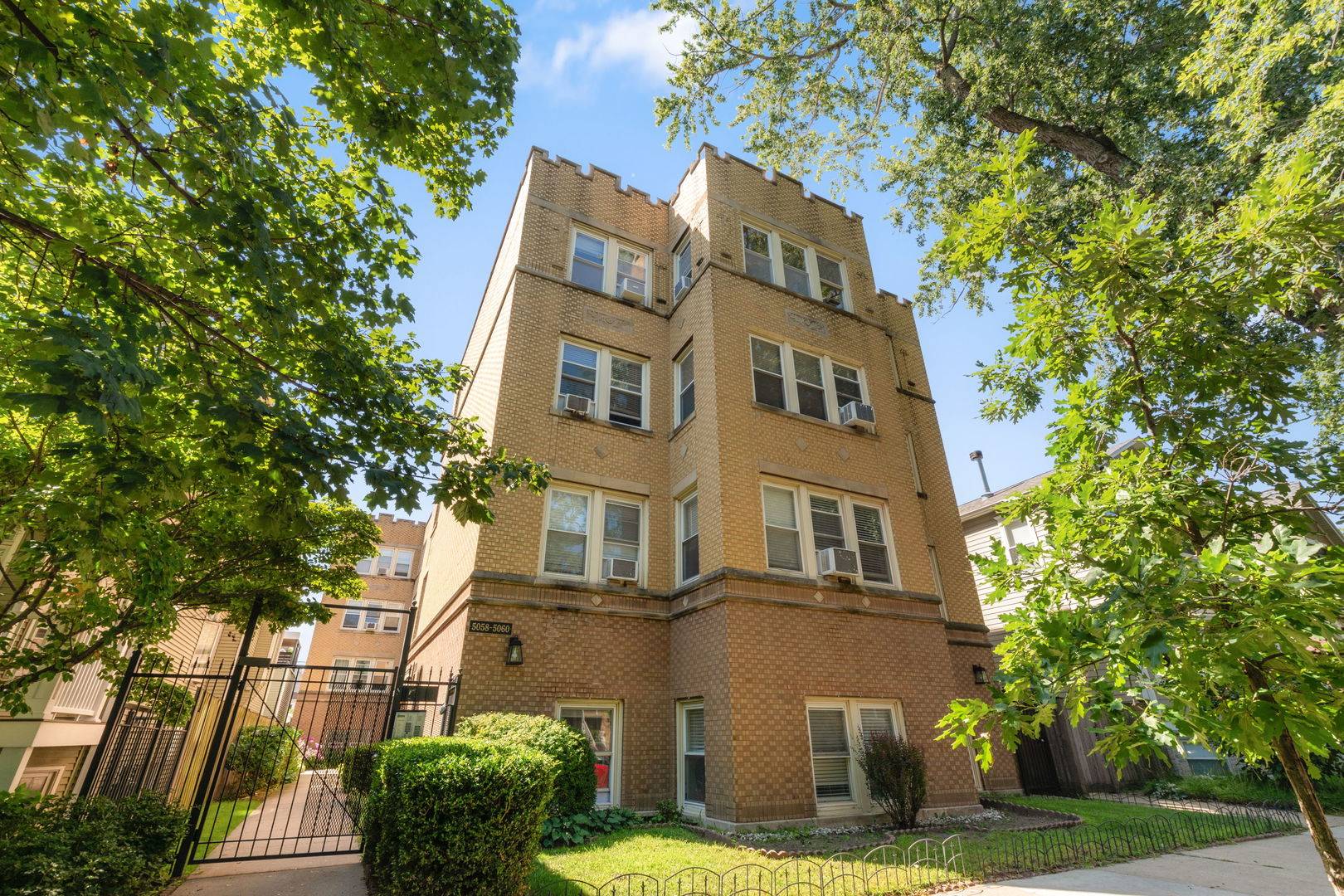 5060 N Claremont AVE #3E, Chicago, IL 60625
