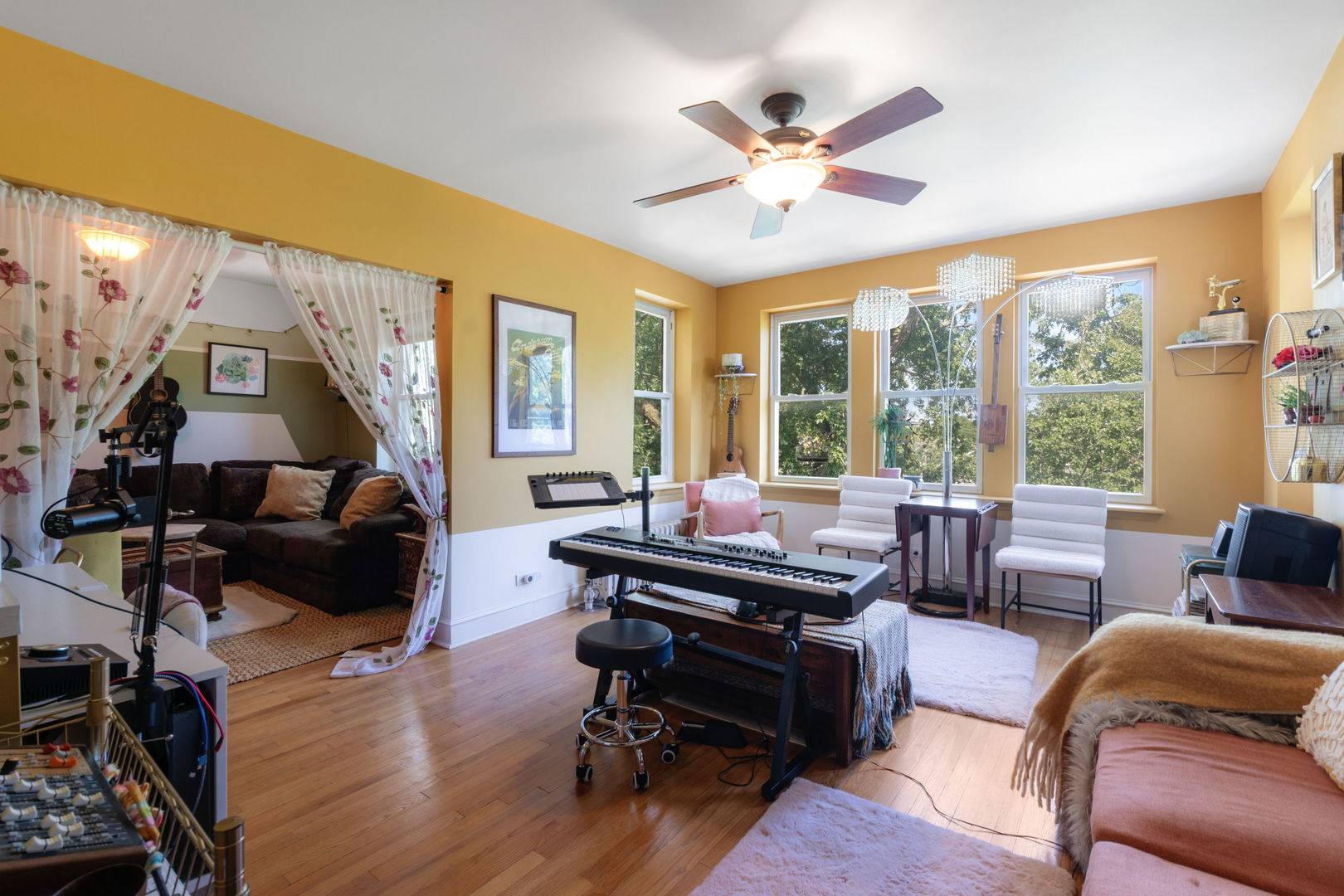 5060 N Claremont AVE #3E, Chicago, IL 60625