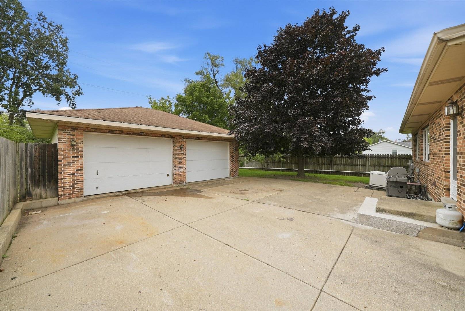 709 Jenkisson AVE, Lake Bluff, IL 60044