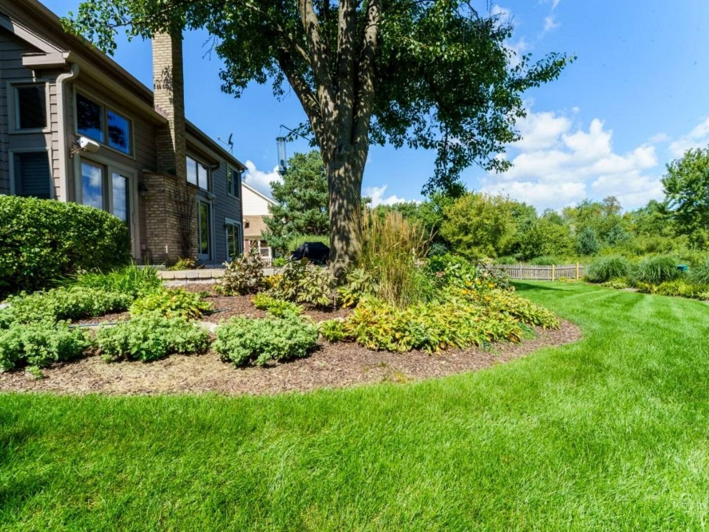 360 Ambria DR, Mundelein, IL 60060