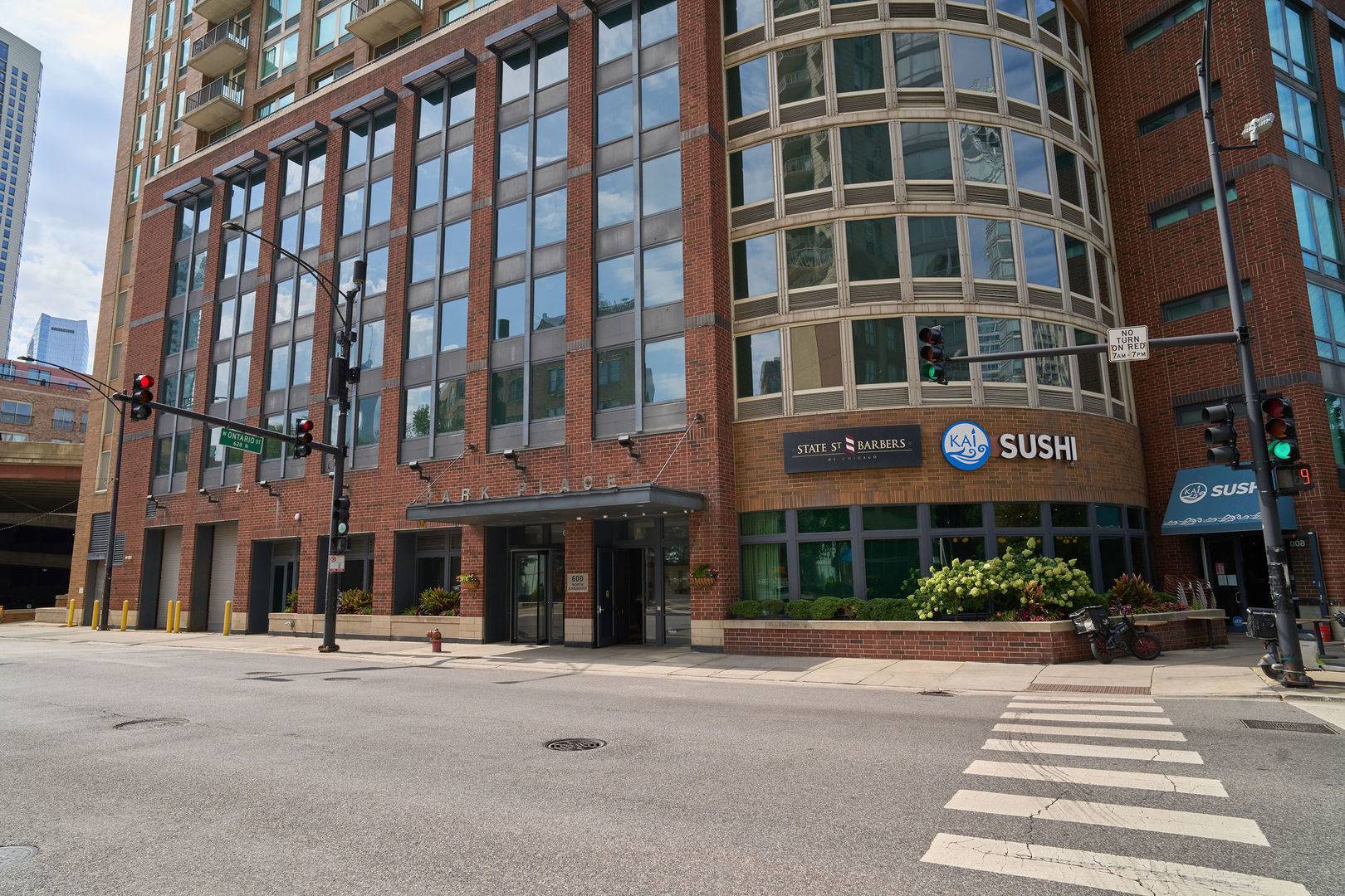 600 N Kingsbury ST #1110, Chicago, IL 60654