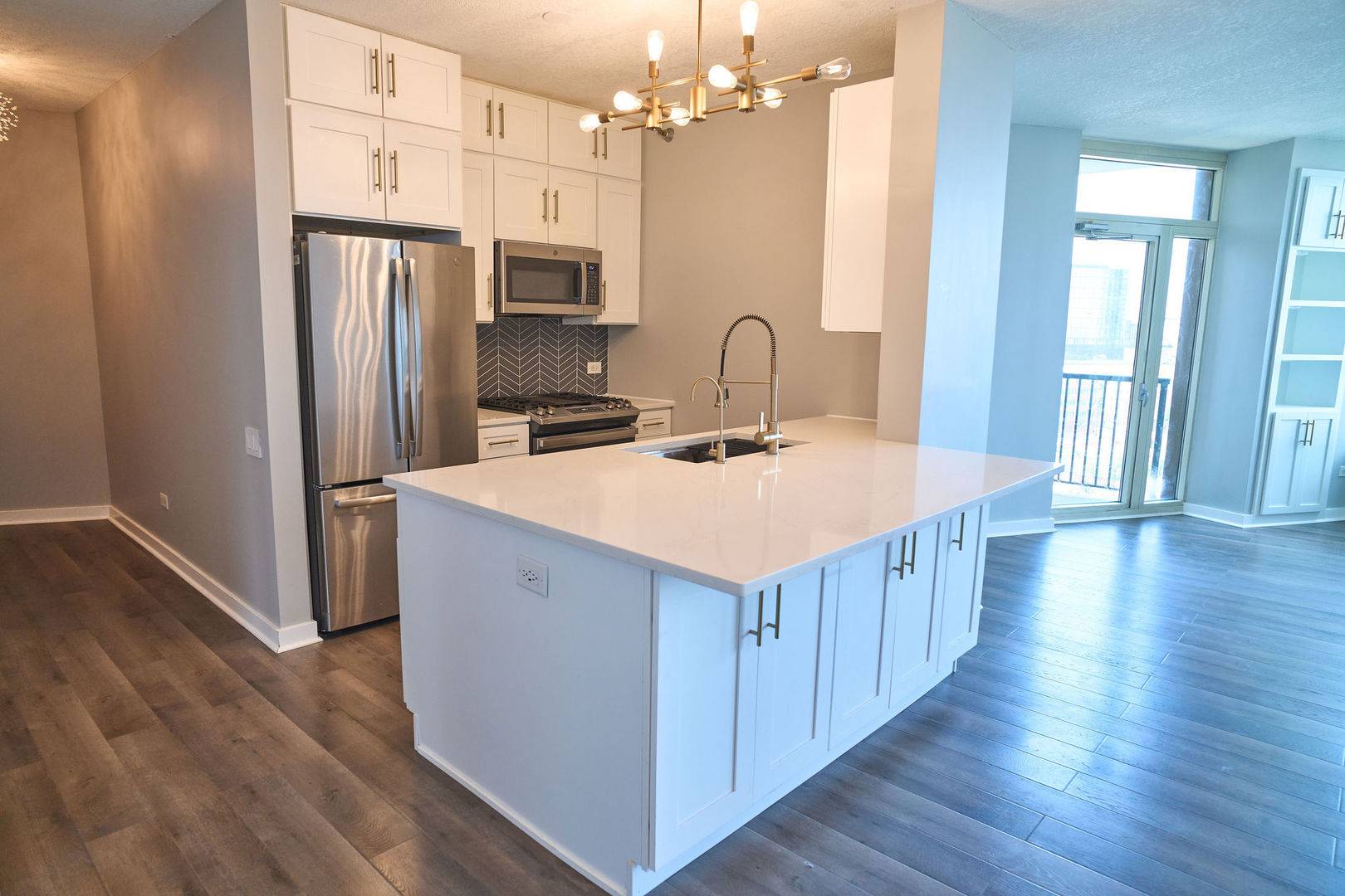 600 N Kingsbury ST #1110, Chicago, IL 60654