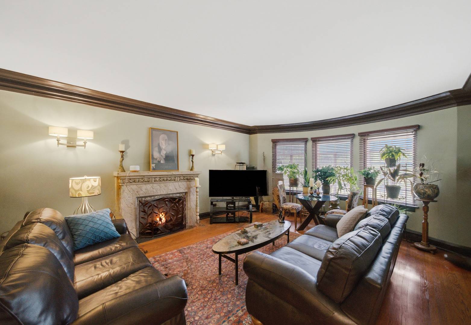 408 S Austin BLVD #2N, Oak Park, IL 60304