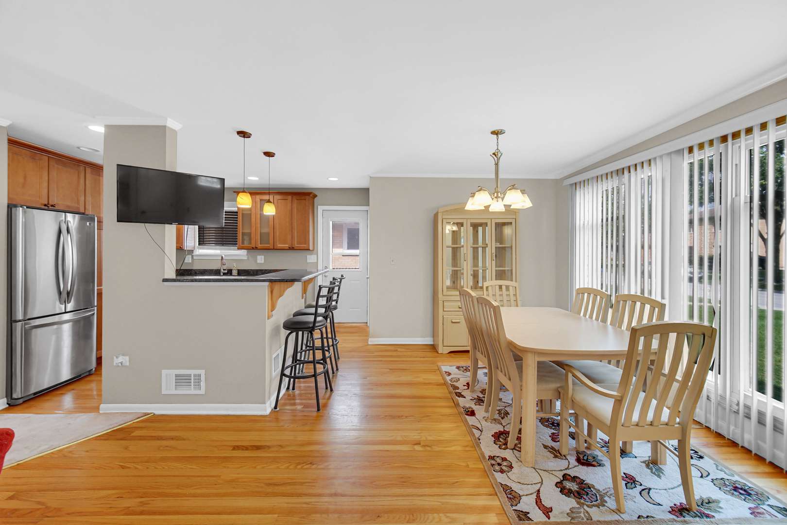 3829 Birchwood AVE, Skokie, IL 60076