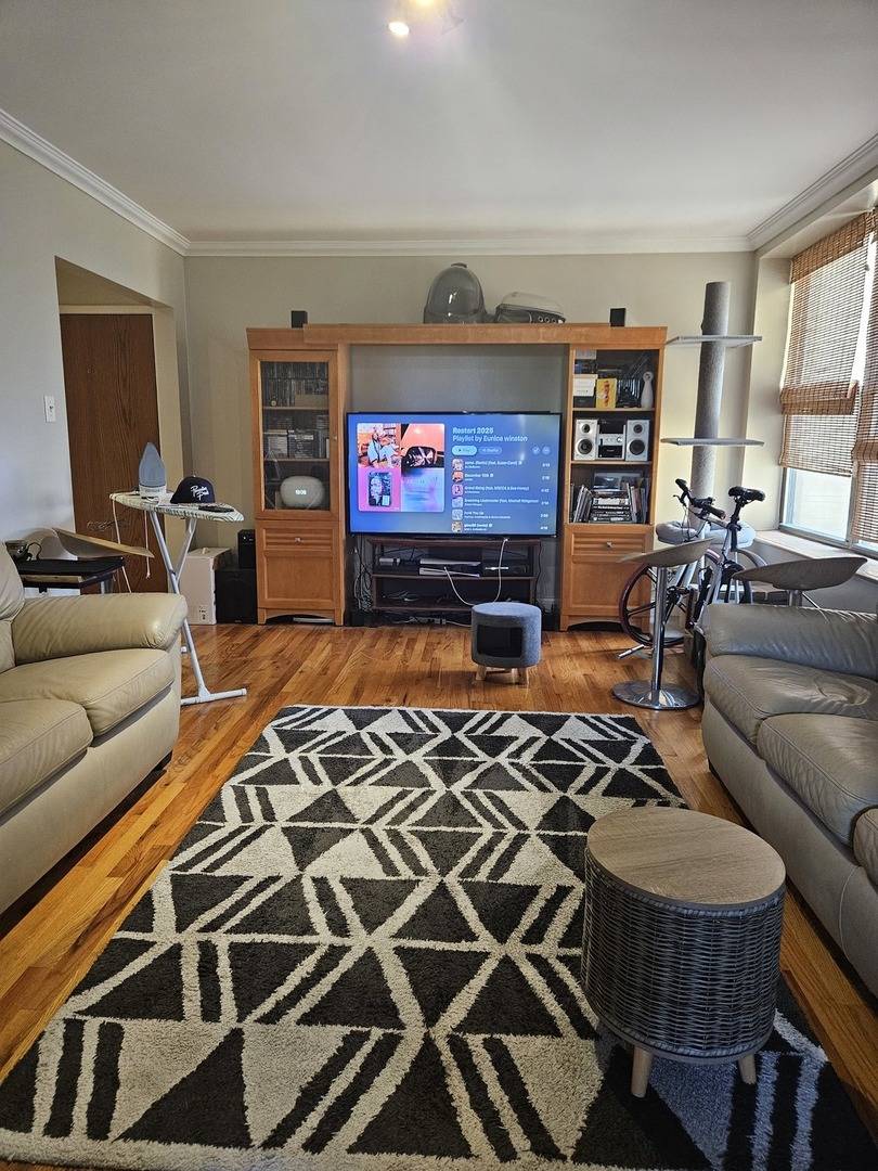 7213 S YATES BLVD #3A, Chicago, IL 60649
