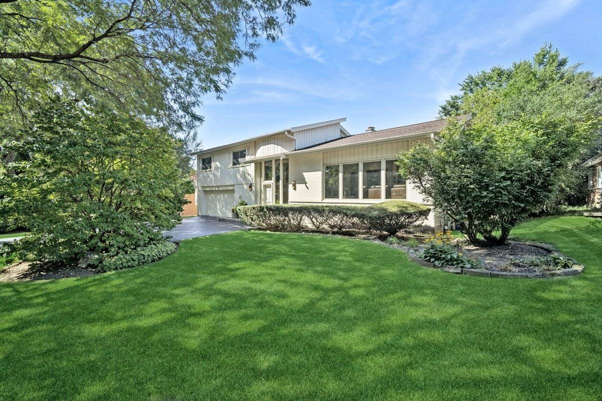 358 Hastings AVE, Highland Park, IL 60035