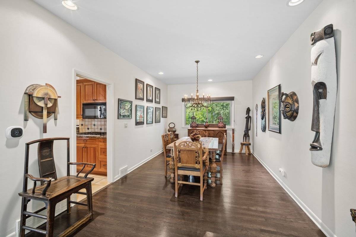 358 Hastings AVE, Highland Park, IL 60035