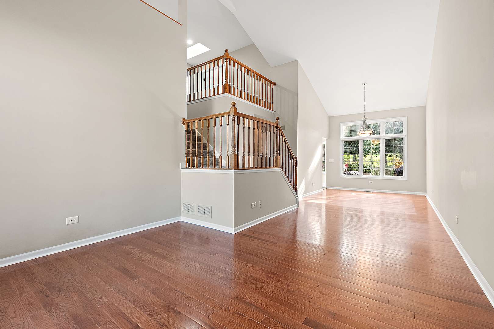 5000 Vernon Park PL, Lisle, IL 60532