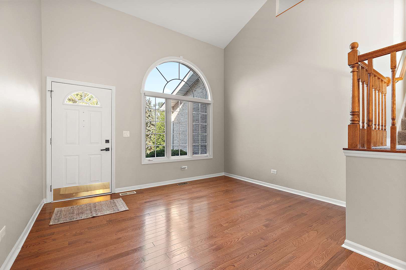5000 Vernon Park PL, Lisle, IL 60532