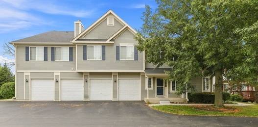 3 Windsor CIR #A, South Elgin, IL 60177