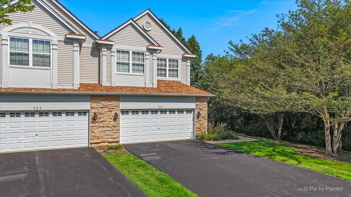 131 Katrina LN, Algonquin, IL 60102