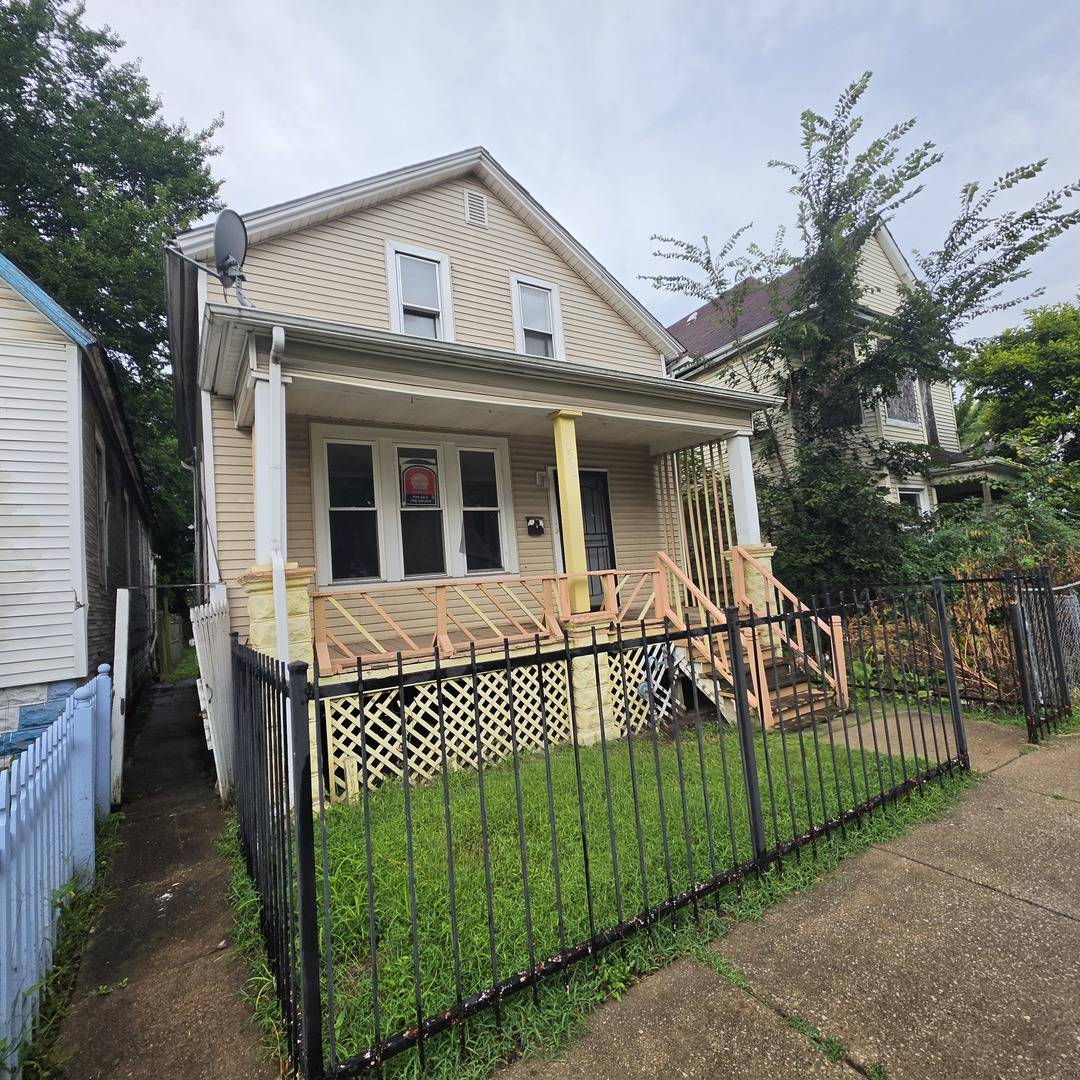 11566 S Lafayette AVE, Chicago, IL 60628