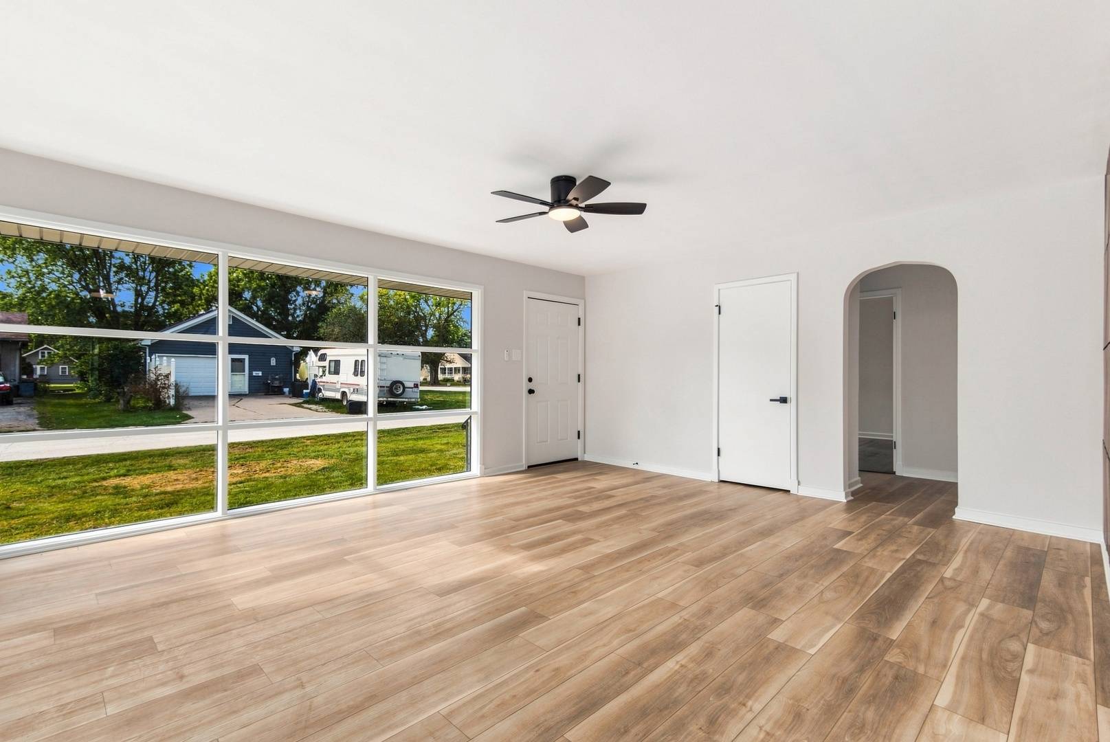 481 W 5th ST, Sandwich, IL 60548