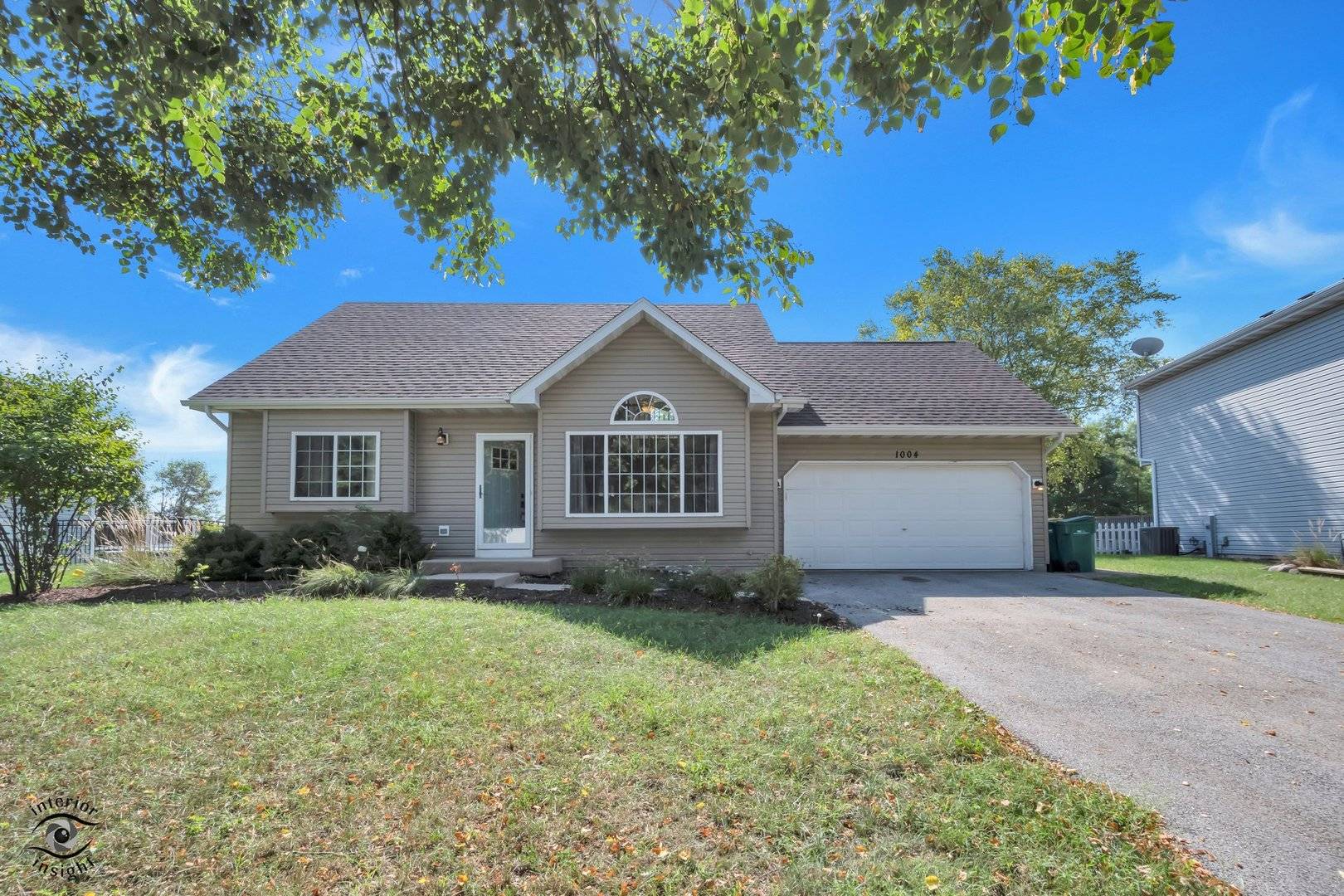 1004 Addleman ST, Joliet, IL 60431