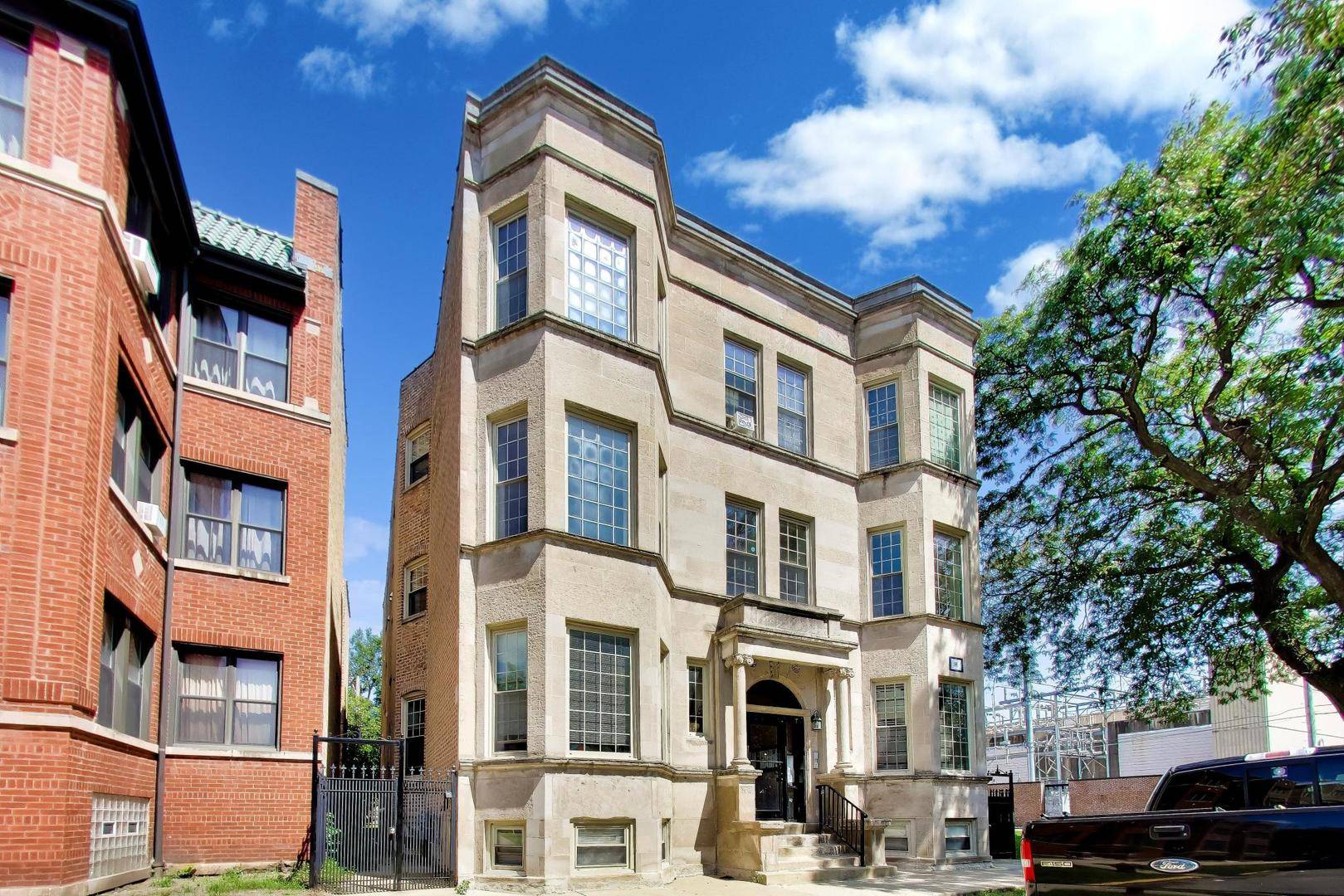 724 E 50th PL, Chicago, IL 60615
