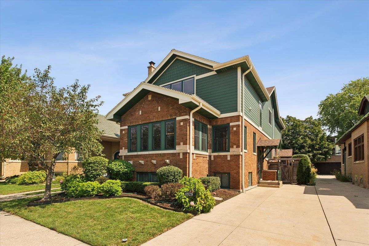4929 N Fairfield AVE, Chicago, IL 60625