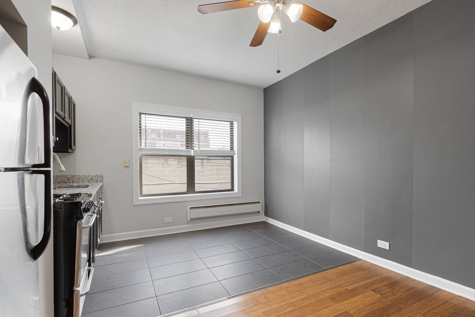 4555 N Malden ST #210, Chicago, IL 60640
