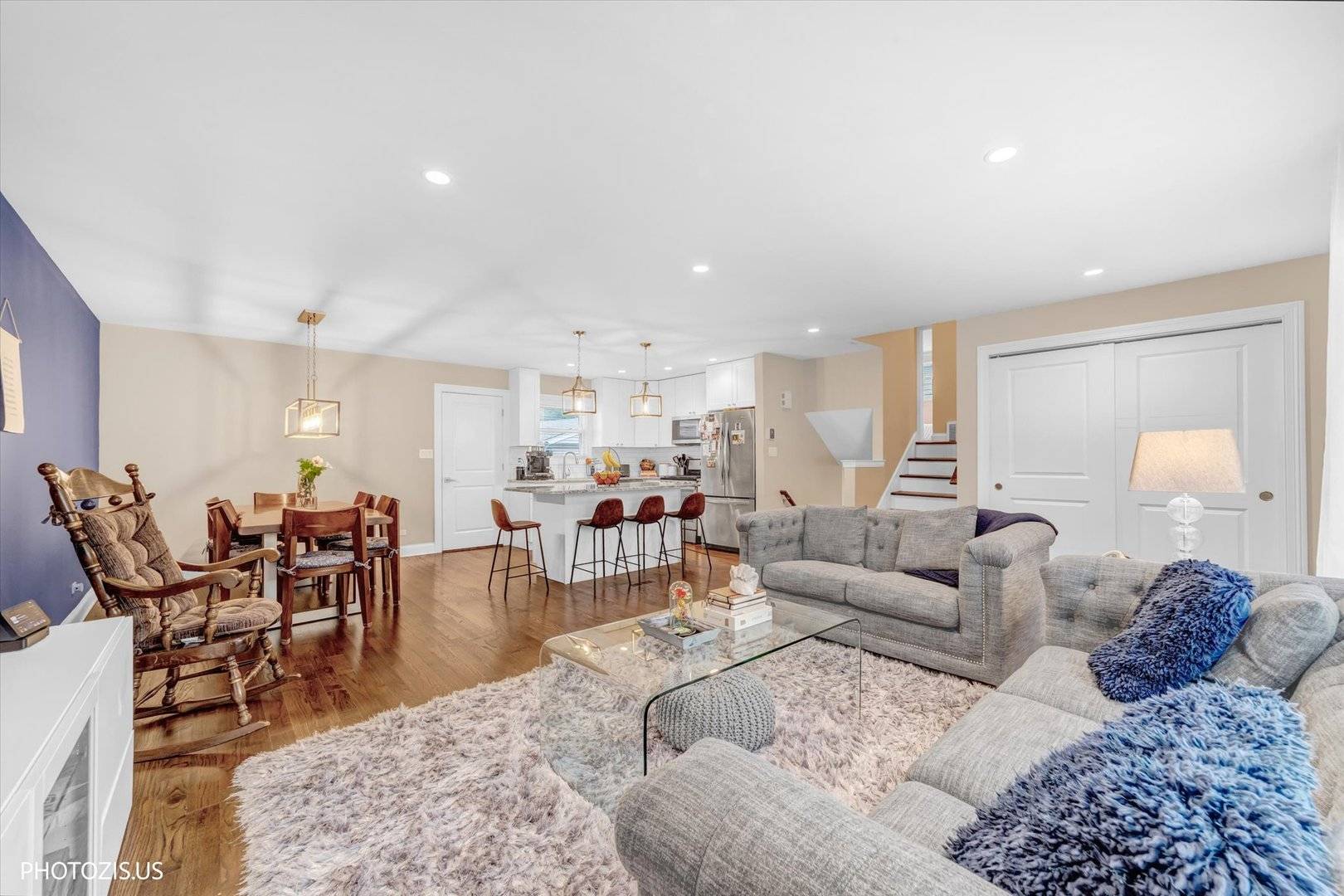 148 Jeffery LN, Des Plaines, IL 60018