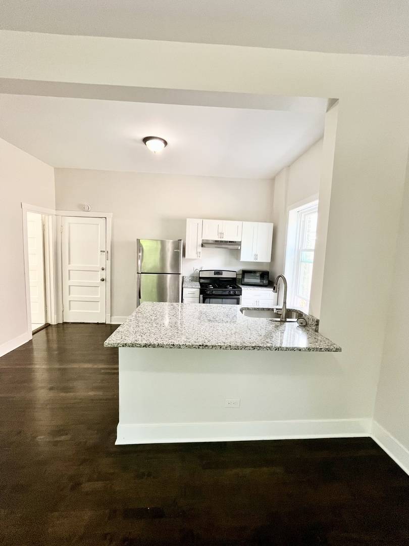 4302 S Fairfield AVE #4, Chicago, IL 60632