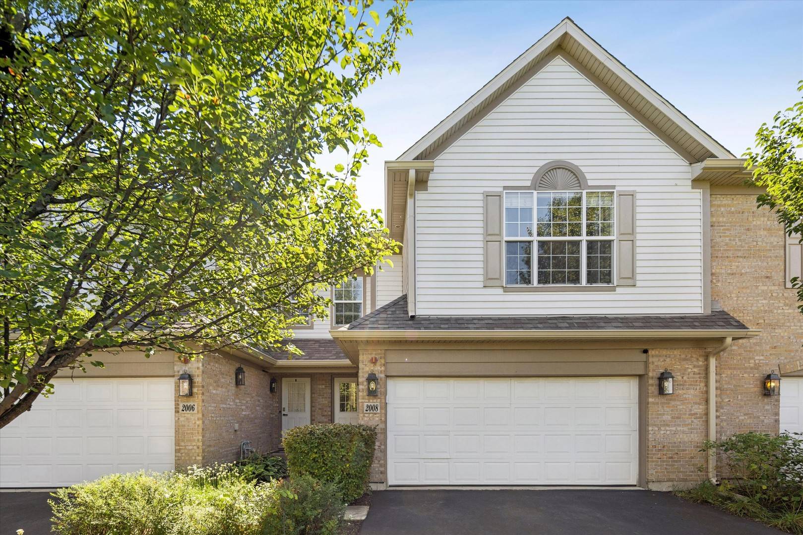 2008 Ivy Ridge DR #2008, Hoffman Estates, IL 60192