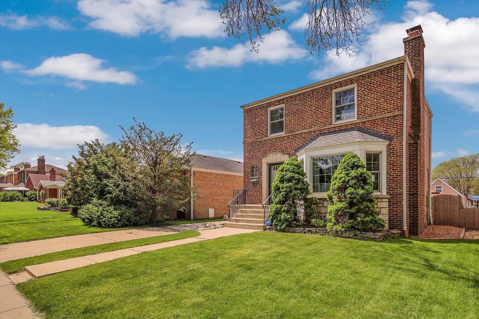 10006 S Artesian AVE, Chicago, IL 60655