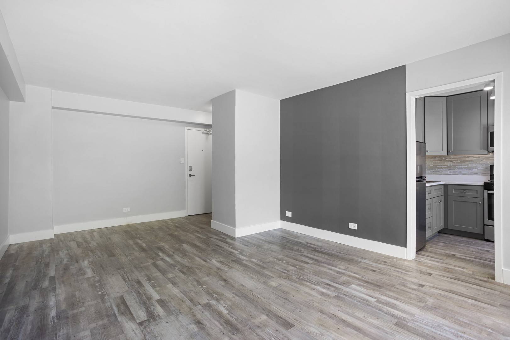 5858 N Sheridan RD #206, Chicago, IL 60660