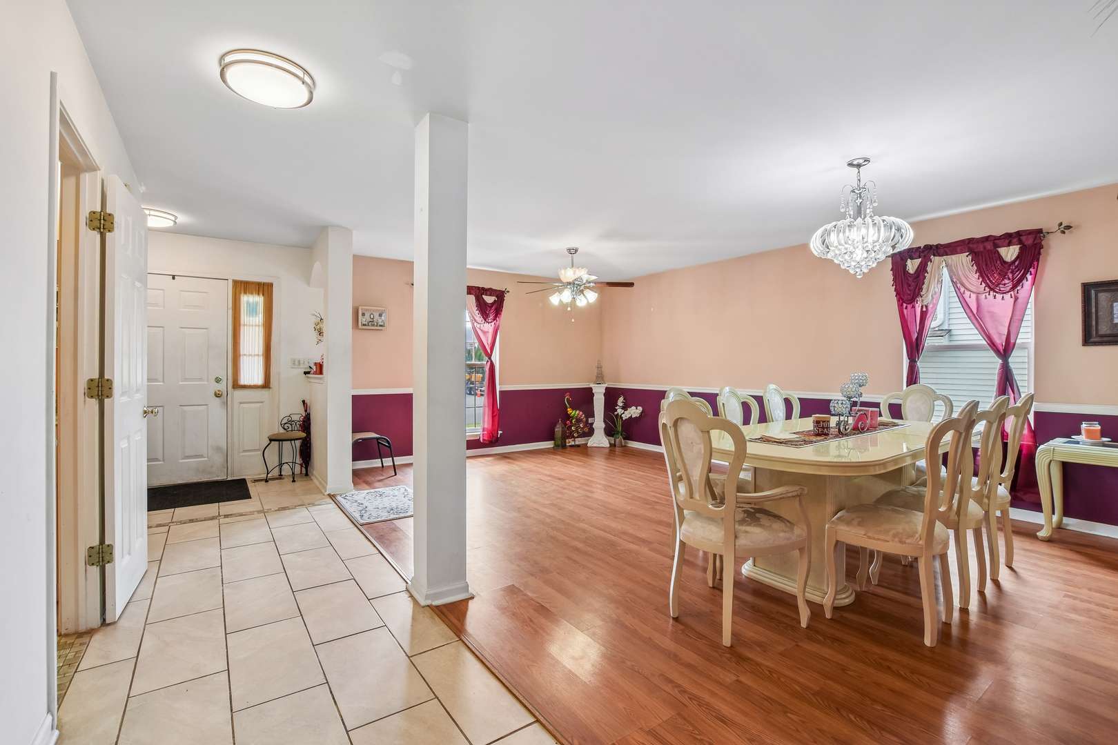 5645 Savoy DR, Lake In The Hills, IL 60156