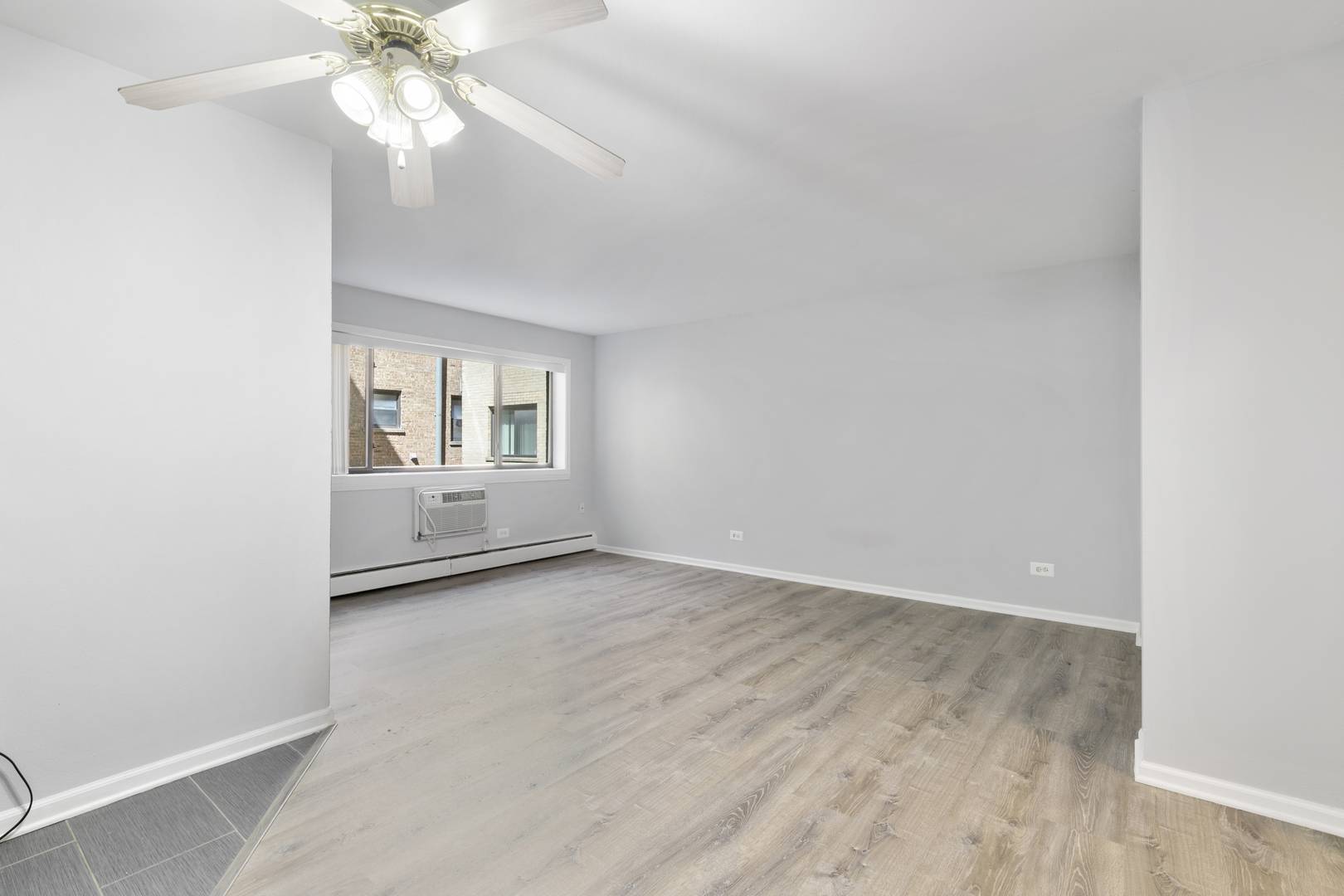 6001 N Kenmore AVE #206, Chicago, IL 60660
