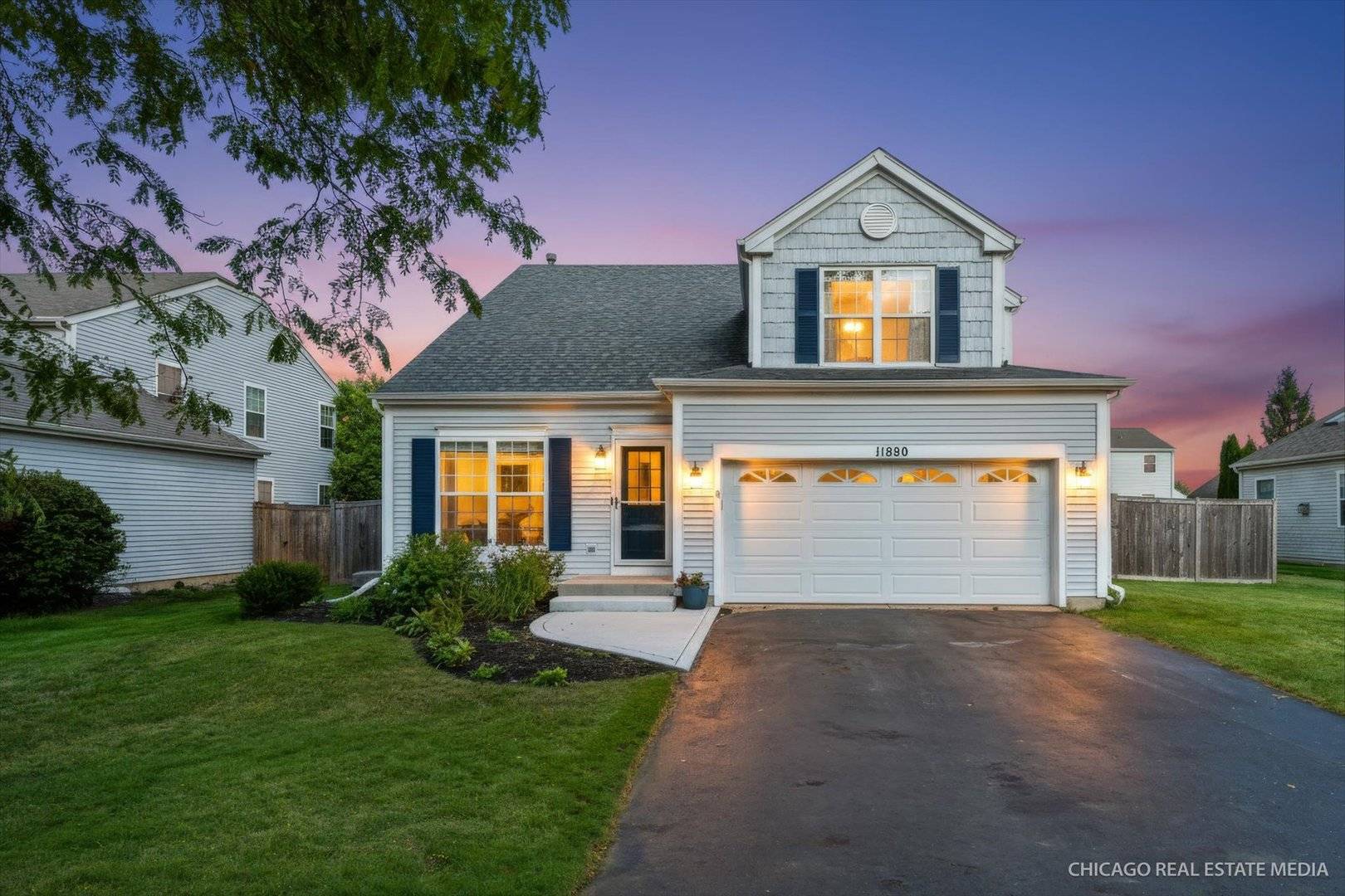 11880 Blue Bayou DR, Huntley, IL 60142