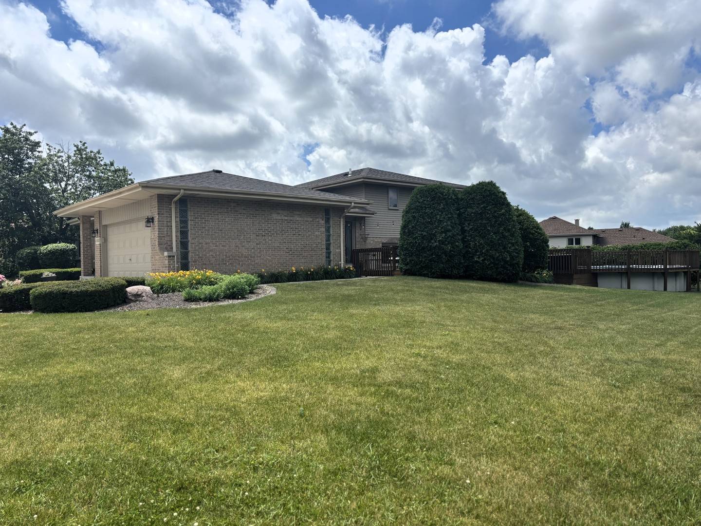 17002 Ozark AVE, Tinley Park, IL 60477