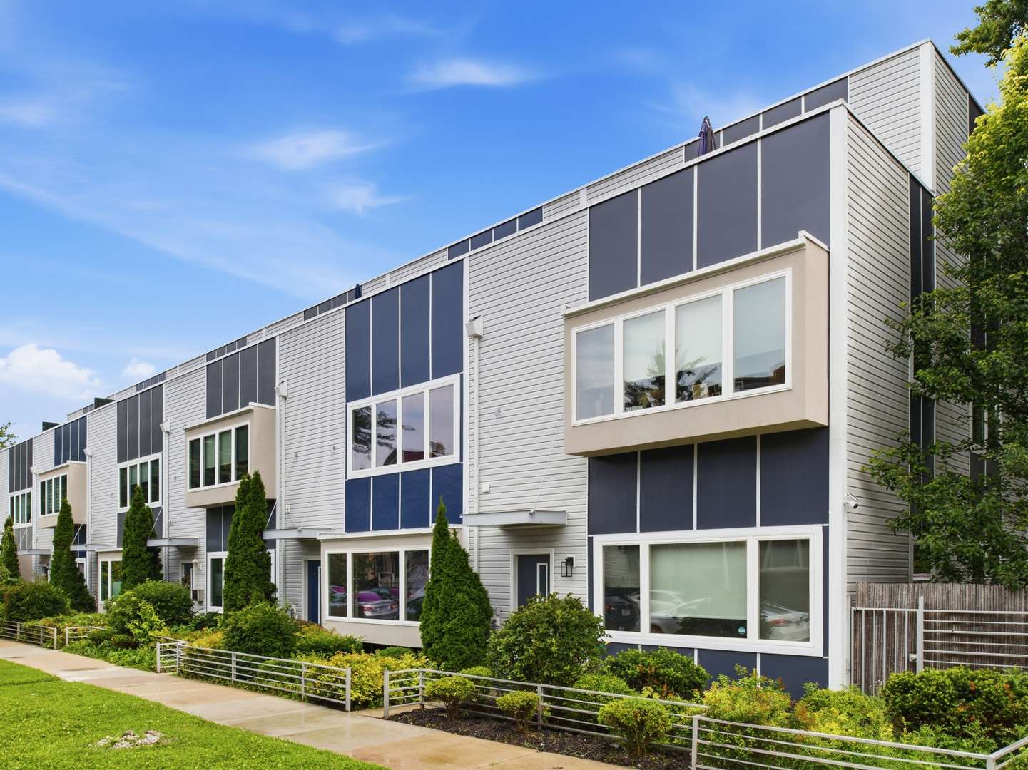 3573 W Wabansia AVE, Chicago, IL 60647