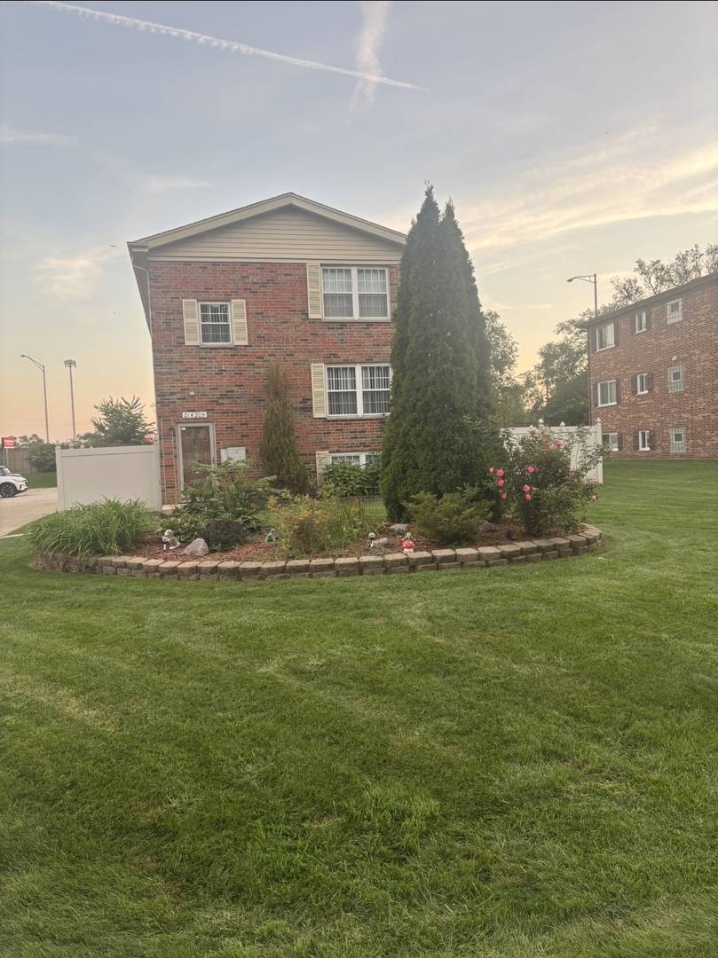 21W205 Tee LN #A, Itasca, IL 60143