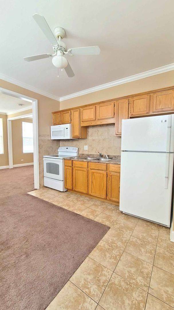 2024 N Wolcott AVE #CH-1R, Chicago, IL 60614
