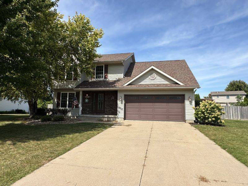 1537 Silver Valley DR, De Witt, IA 52472